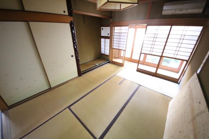 大阪府東大阪市三ノ瀬3丁目(一戸建)の賃貸物件の居間