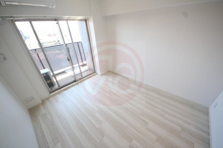 アドバンス大阪バレンシア504の居間