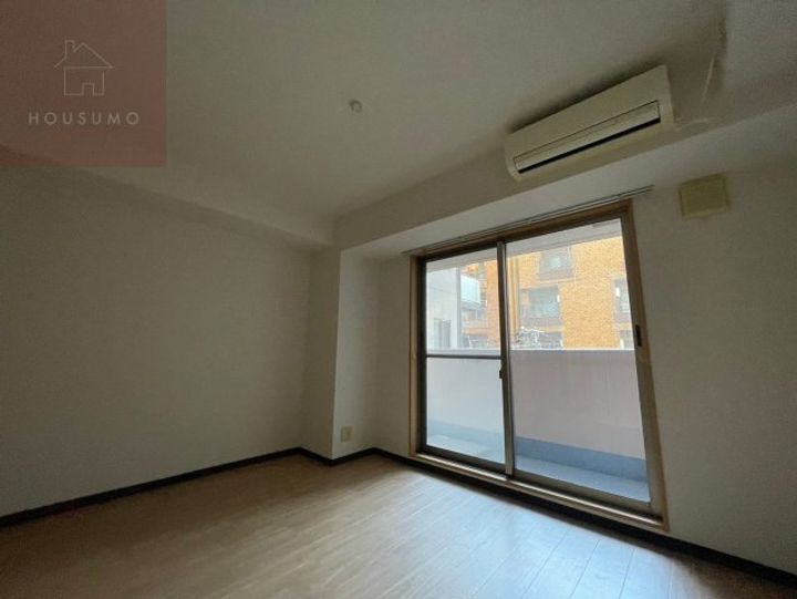 Mプラザ布施駅前809の居間