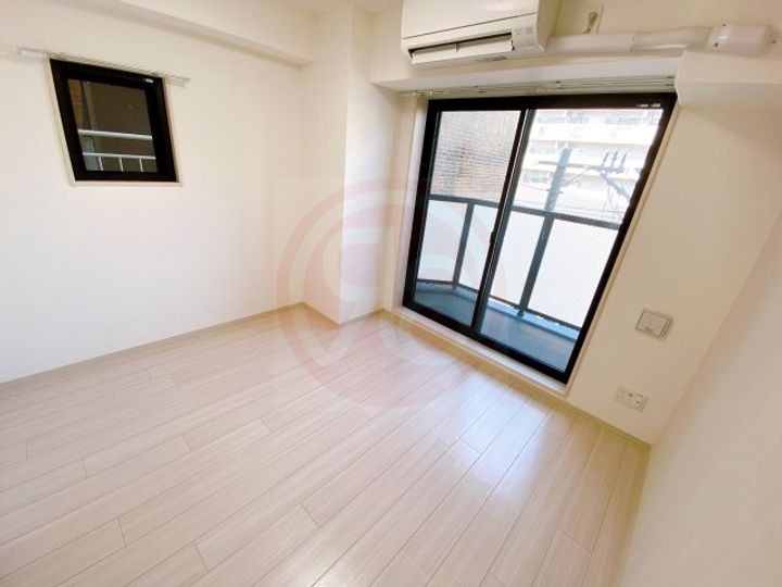 オズレジデンス今里NORTH801の居間