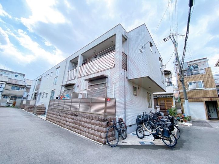 ラフテル西邸の外観