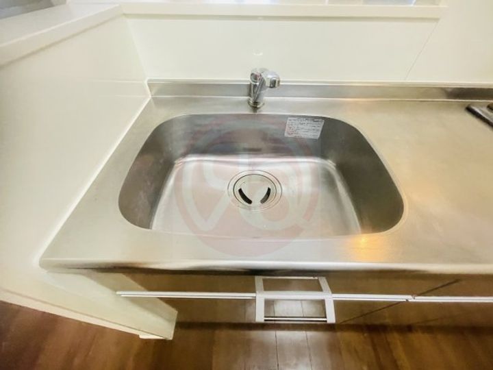 ラフテル西邸のキッチン