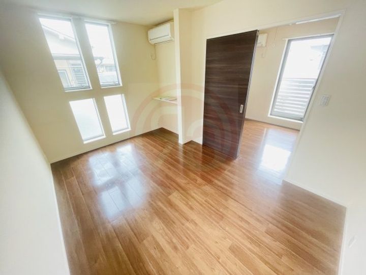 ラフテル西邸の居間