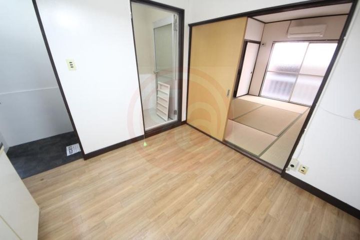 大阪府大阪市生野区小路東2丁目(マンション)の賃貸物件の居間