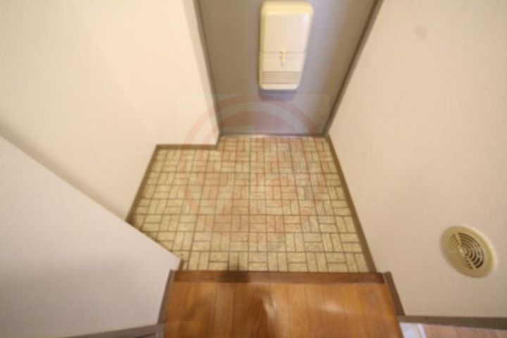 大阪府東大阪市高井田本通2丁目(マンション)の賃貸物件の玄関
