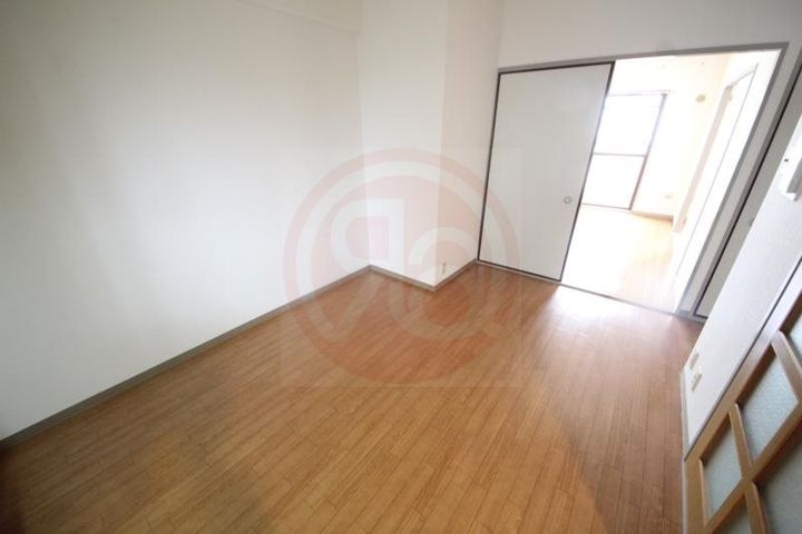 大阪府東大阪市高井田本通2丁目(マンション)の賃貸物件の居間