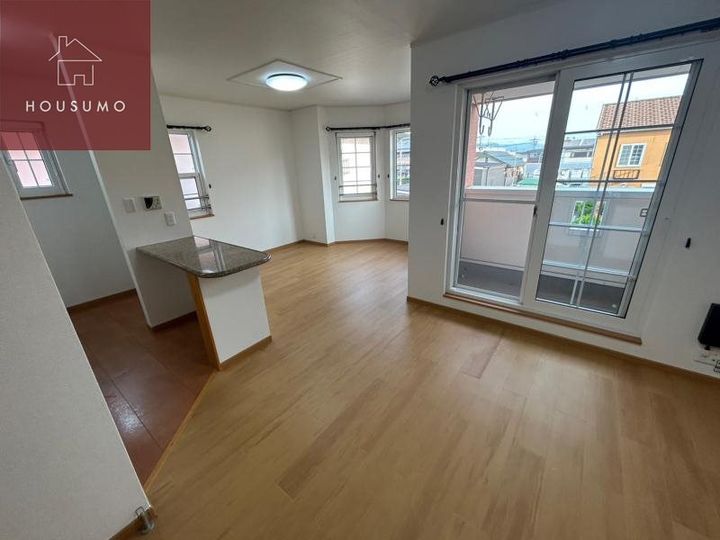 アルドーレ ウーノの居間