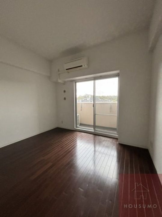 GOパレス桃山台の寝室