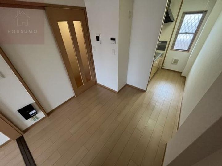 大阪府八尾市弓削町2丁目(マンション)の賃貸物件の居間