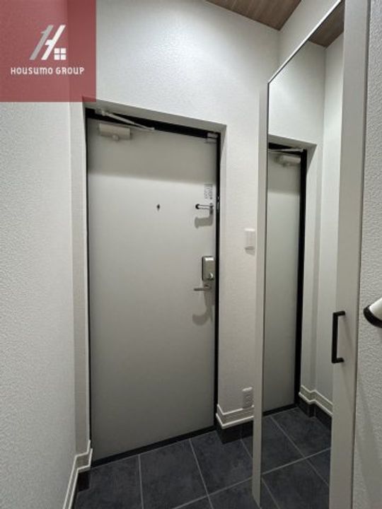 大阪府八尾市小畑町2丁目(アパート)の賃貸物件の玄関