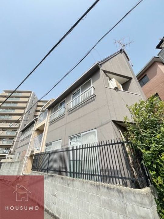 メゾンモモの外観