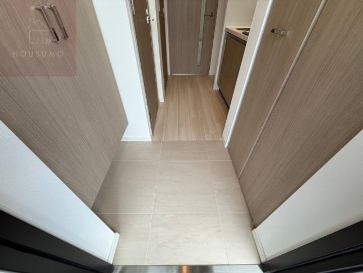 S-RESIDENCE高井田beletaの玄関