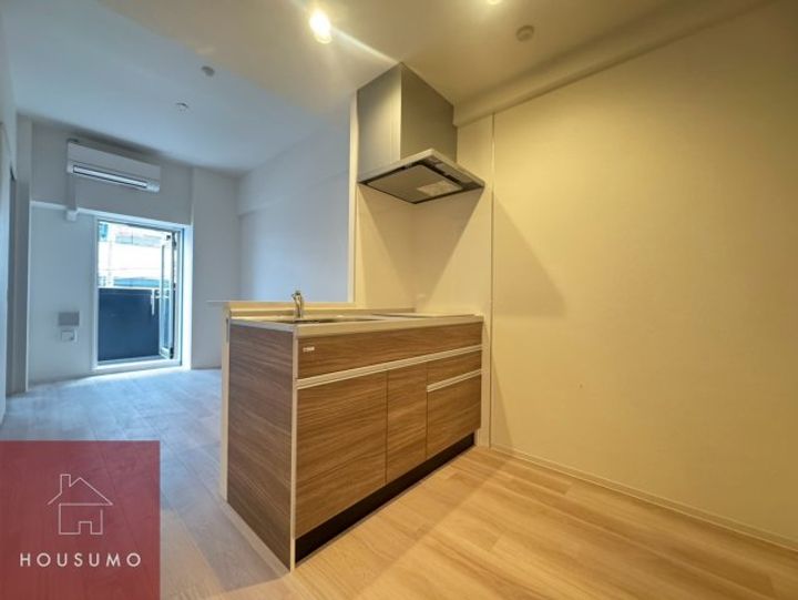 セレニテ新大阪グランデ ミリュー の居間