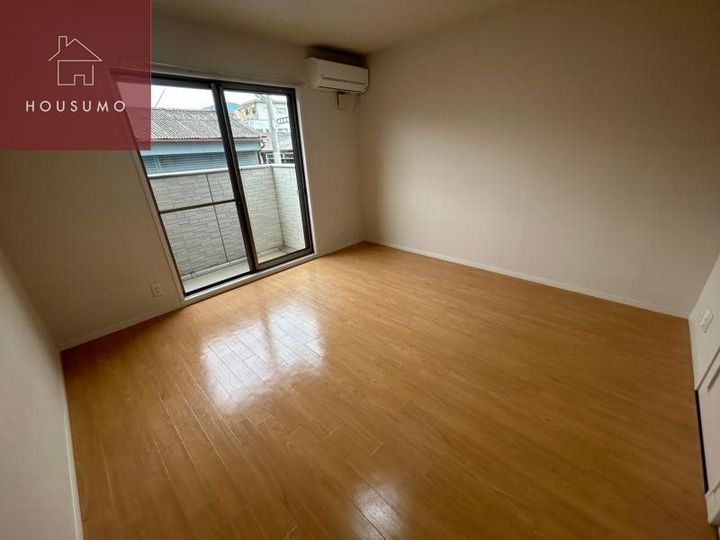 プランドール A棟204の居間