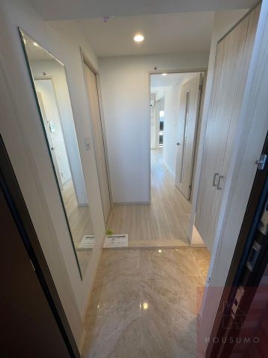 プレジオ江坂Ⅱの玄関