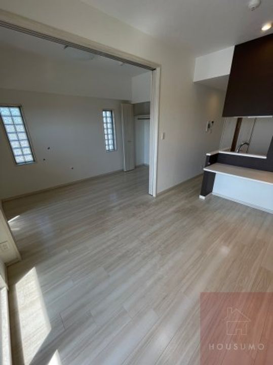 プレジオ江坂Ⅱの居間