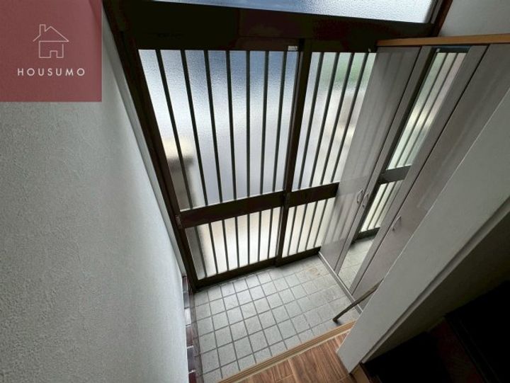 大阪府東大阪市稲田新町2丁目(一戸建)の賃貸物件1の玄関