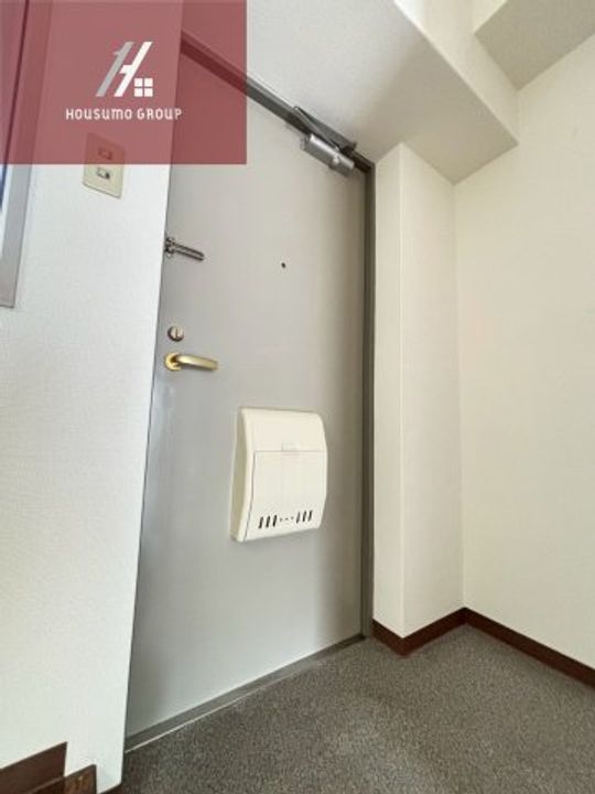 マンションヨコタ2号館の玄関