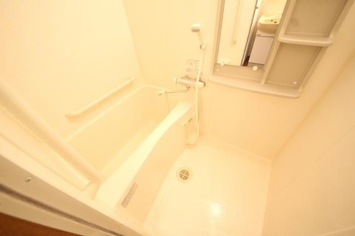 メゾントーマスの風呂