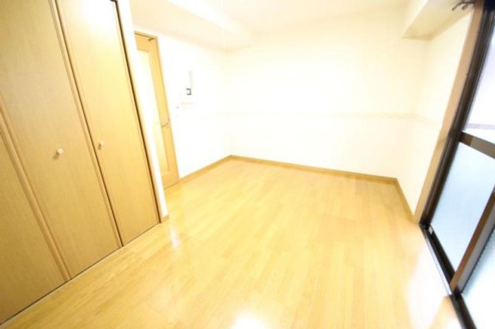 メゾントーマスの寝室