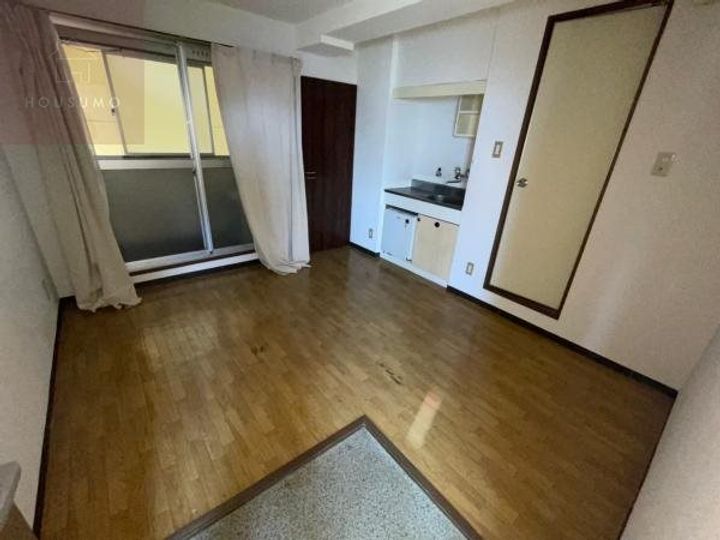 大阪府八尾市本町5丁目(マンション)の賃貸物件の玄関