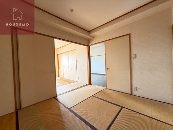 アンドユーイワキ 東大阪704の内装