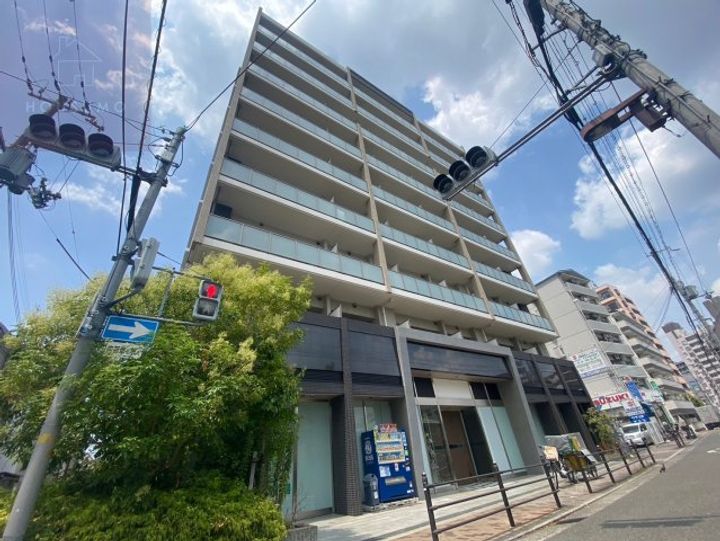 ヴェルテックス412の外観