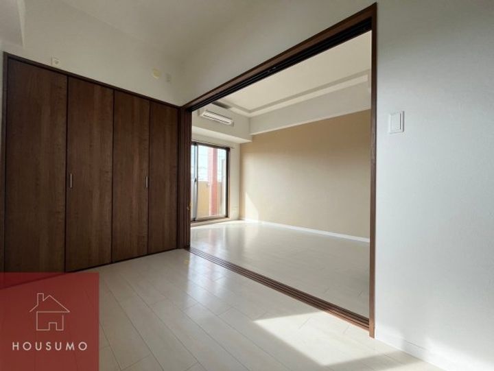 エールグラン吹田片山町の居間