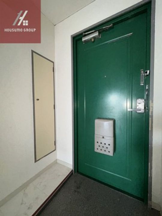 大阪府大阪市平野区喜連西5丁目(マンション)の賃貸物件の玄関