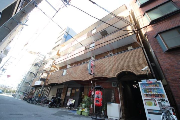 19番館503の外観