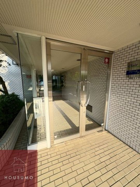 クレール千里中央405の外観