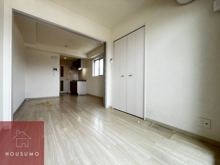 La CASA新北野 の居間