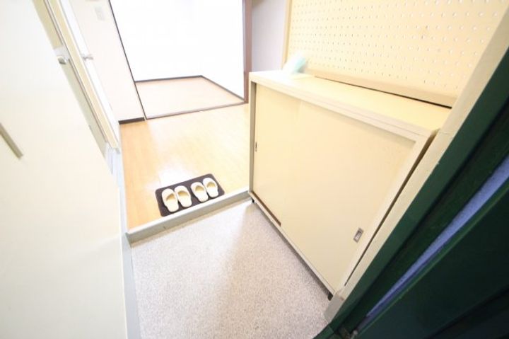 大阪府東大阪市寿町3丁目(マンション)の賃貸物件の玄関