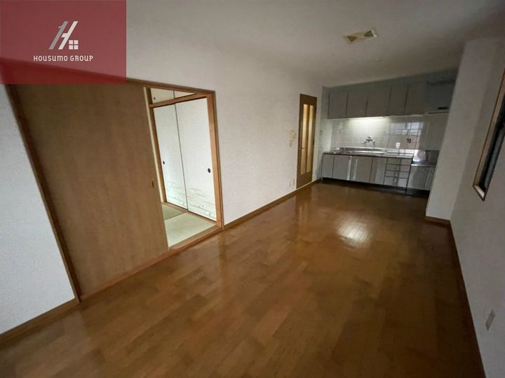 ハイムクレイン102の居間