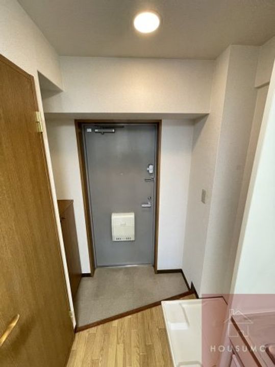 マンション野口II701の玄関