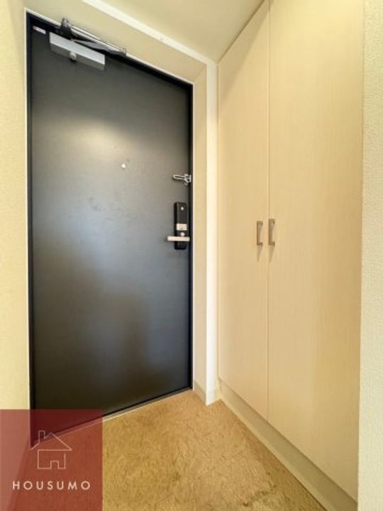 エスリード新大阪レジデンス の玄関