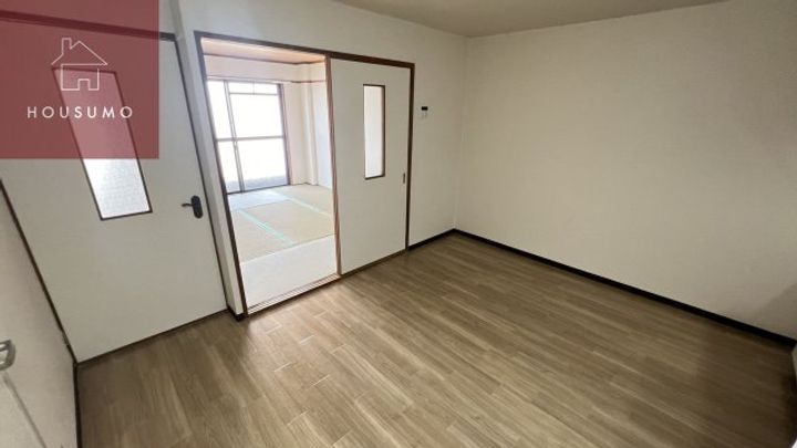 南野マンション607の居間