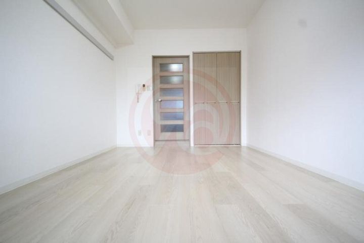 グランデージ今里の居間