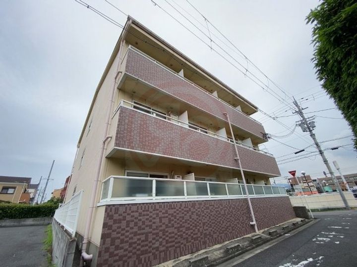 SENTIA八戸ノ里108の外観