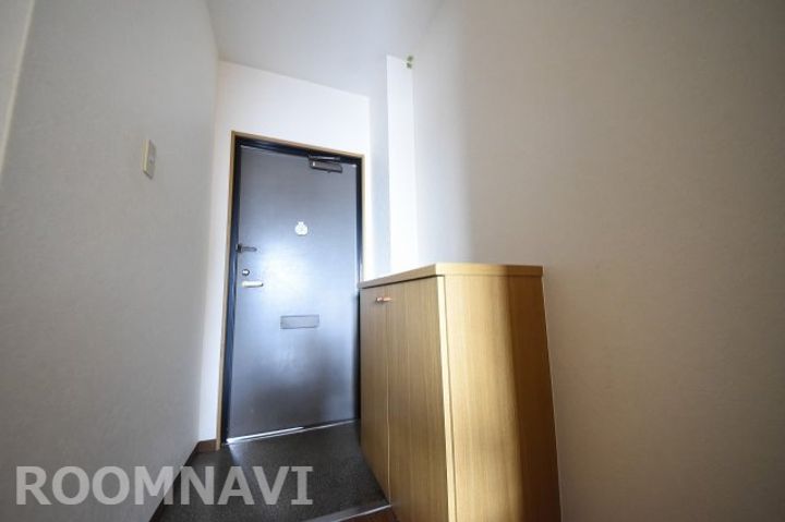 フィネス阿部の玄関