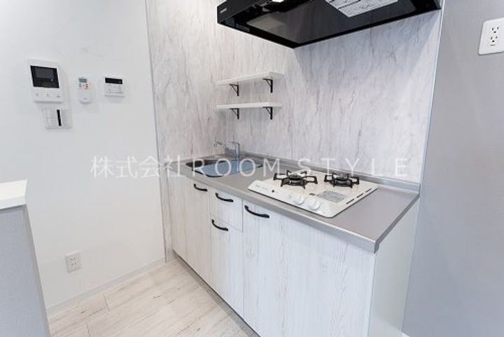 Prive上安205のキッチン