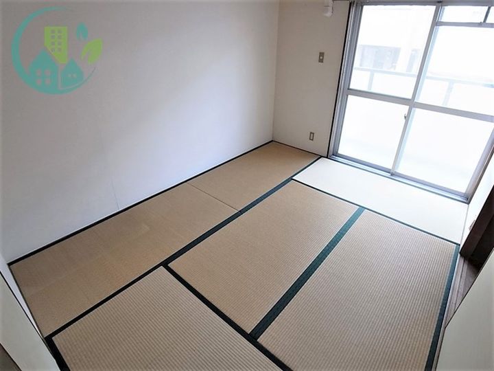 第二坂田ビルの居間