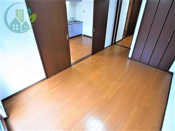 稗田マンションの寝室