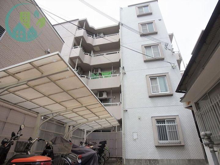 ストーク西灘の外観