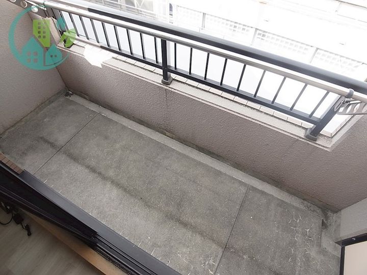 西灘駅前ハイツの内装