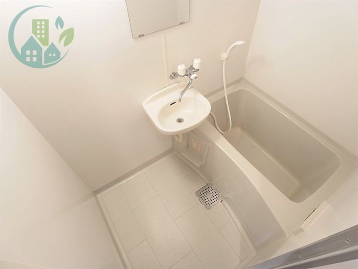 西灘駅前ハイツの風呂