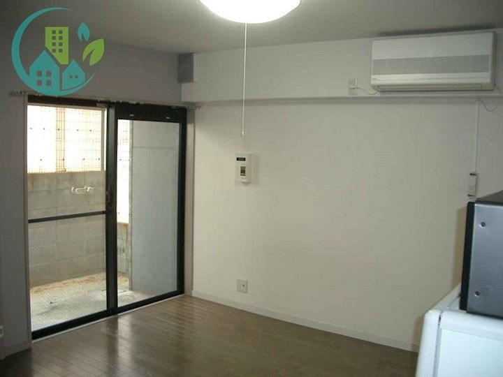 エルデ六甲の居間