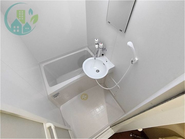 レオパレスフィレンツェ赤坂Iの風呂