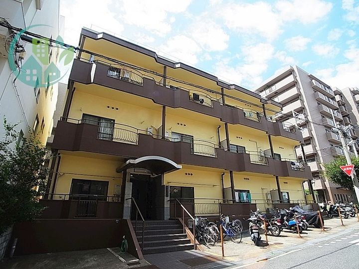 三景マンションの外観