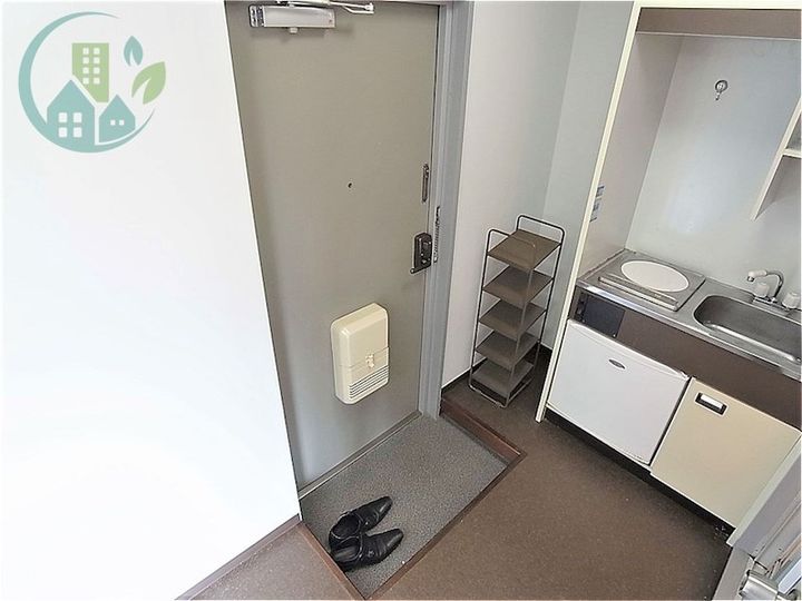 三景マンションの玄関